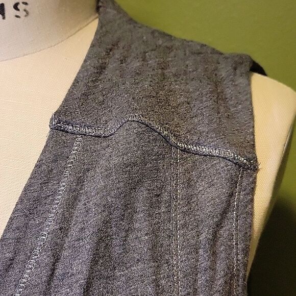 Chico’s Zenergy Long Vest w/ Metallic Thread - Picture 2 of 5